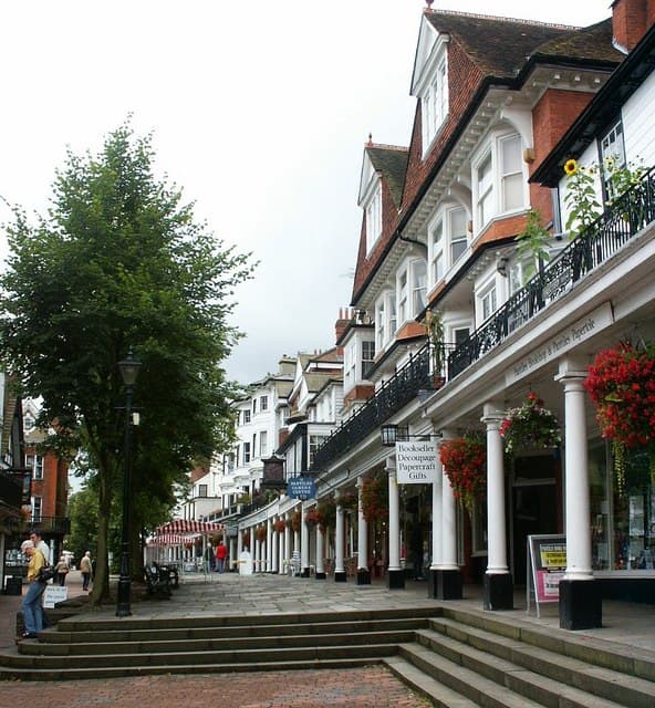 Tunbridge Wells city skyline