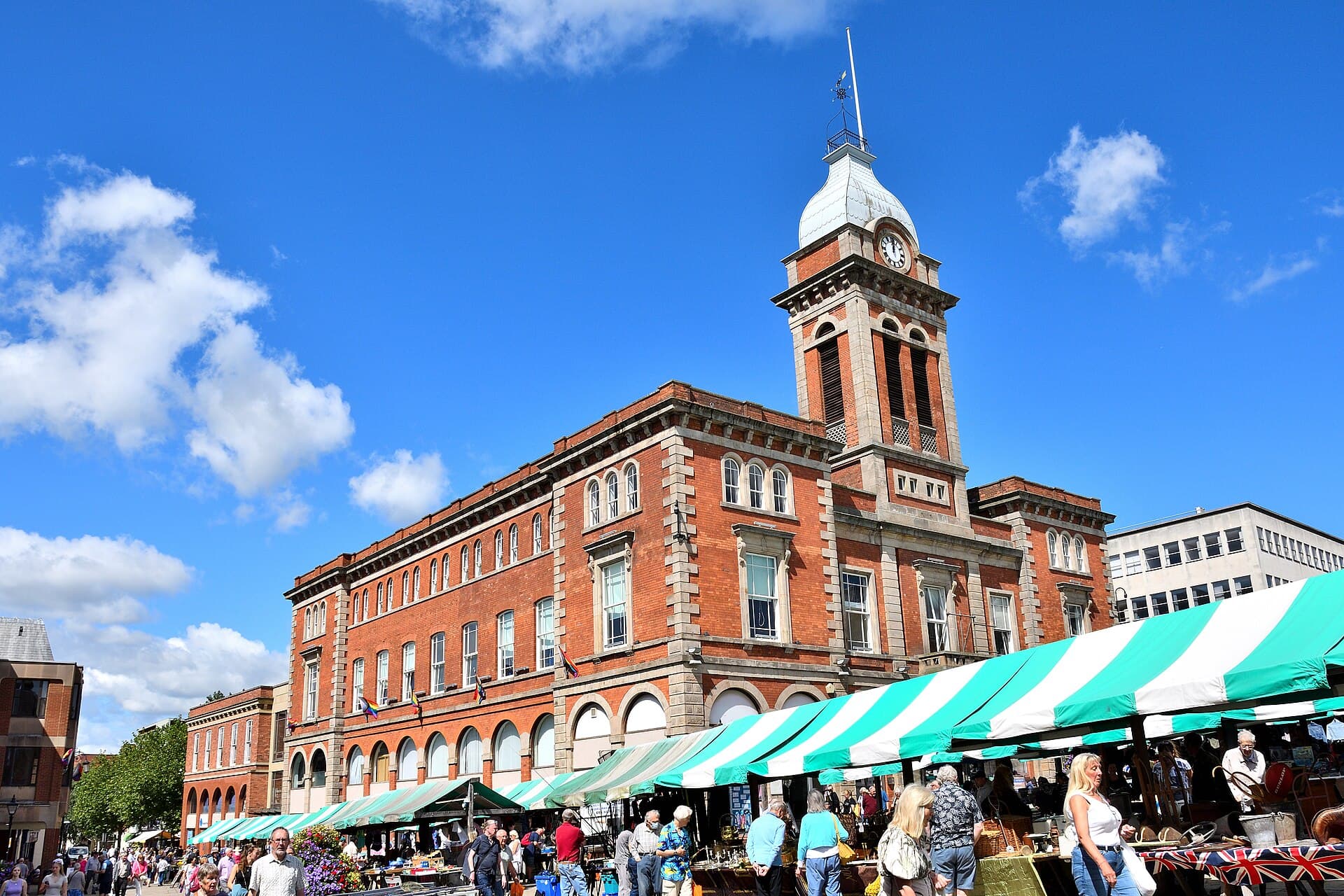 Chesterfield city skyline