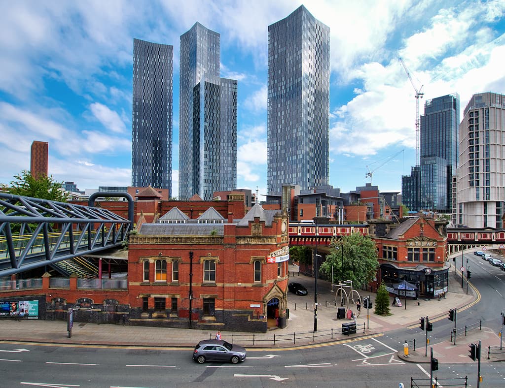 Manchester city skyline
